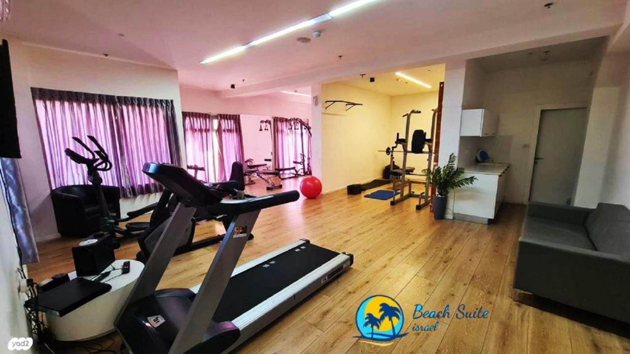 Beach Suite Israel- Private Jacuzzi Garden Suite & Gym, 3 Min Walk To Beach ביץ סוייט ישראל- ג'קוזי פרטי בגינה 3 דקות הליכה לים וחדר כושר Ashkelon Ngoại thất bức ảnh