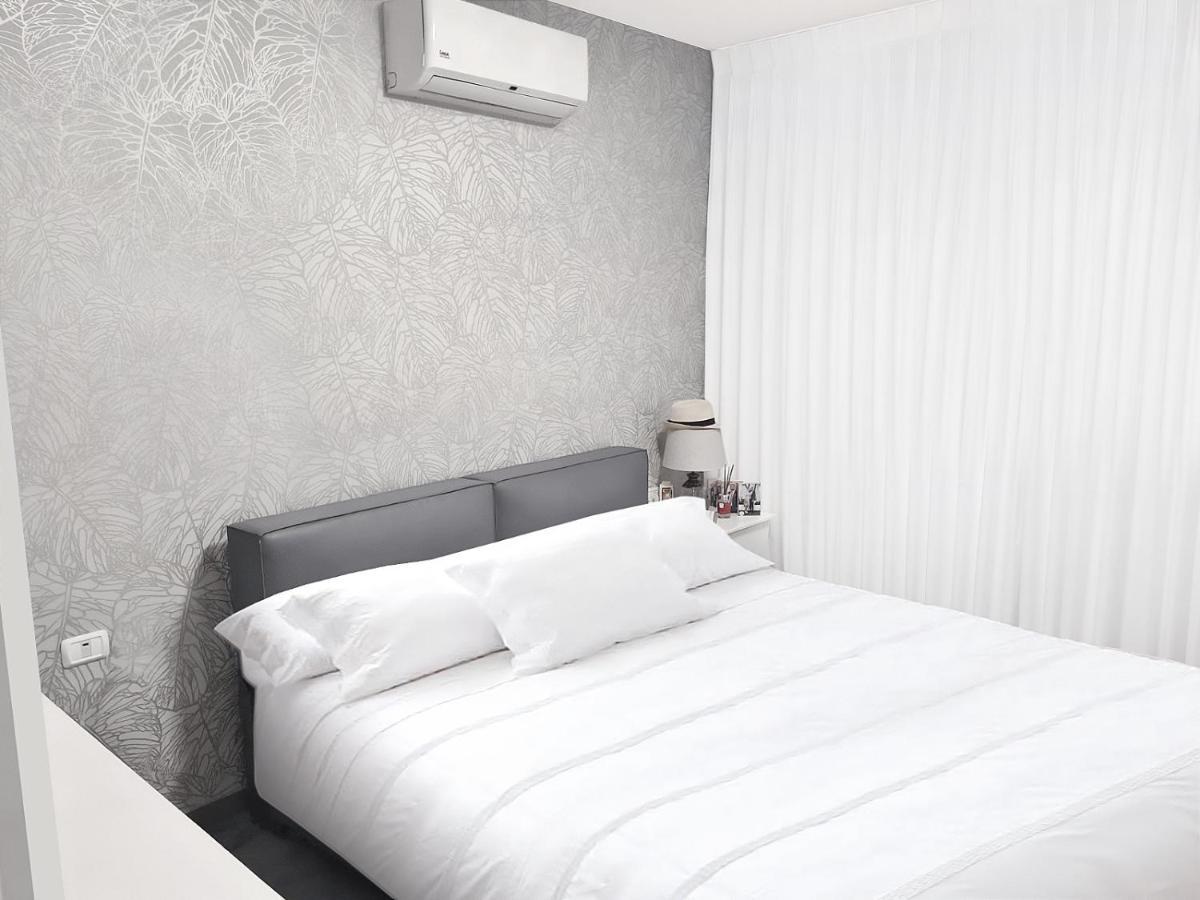 Beach Suite Israel- Private Jacuzzi Garden Suite & Gym, 3 Min Walk To Beach ביץ סוייט ישראל- ג'קוזי פרטי בגינה 3 דקות הליכה לים וחדר כושר Ashkelon Ngoại thất bức ảnh